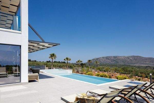 Kreta, Kefalas: Erstaunliche Steinvilla mit Meerblick und Pool zu verkaufen