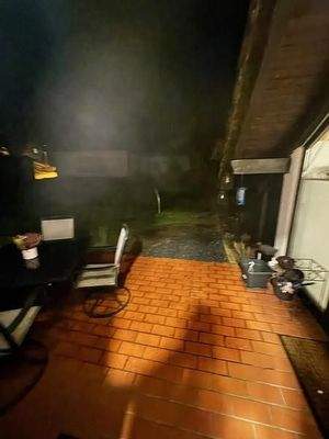 32b Terrasse an Küche