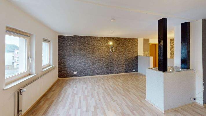 Wohn-und Esszimmer Wohnung im DG