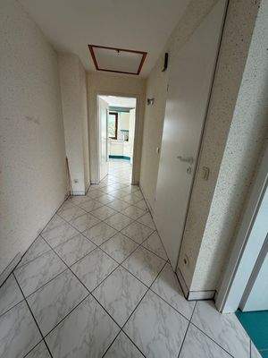 Heller Flur im Dachgeschoss