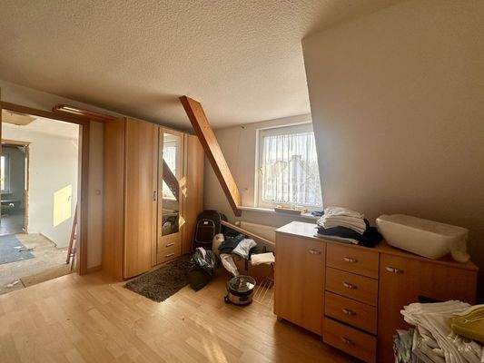 Schlafzimmer 1 im DG