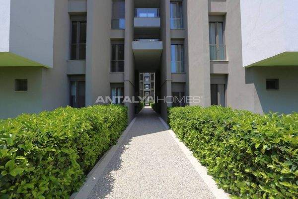 Furnished Apartment in a Featured Complex in Konyaalti Antalya