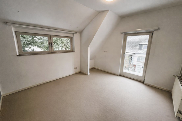 Schlafzimmer mit Balkon