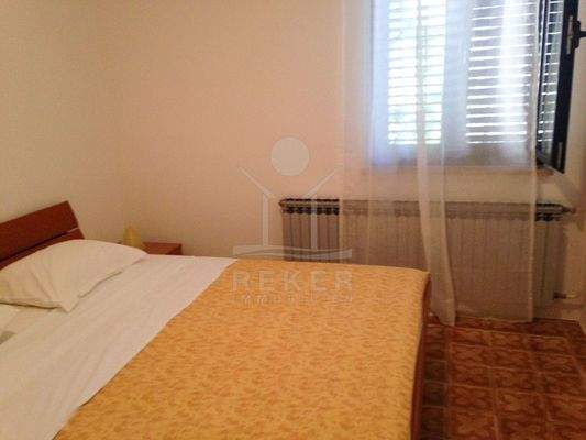 Insgesamt sind im Haupthaus sechzehn Schlafzimmer