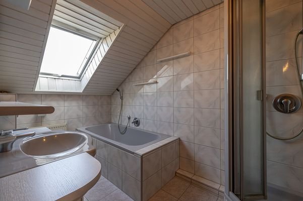 Badezimmer DG