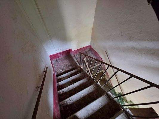 1000083947 - 1K JPEG.jpg