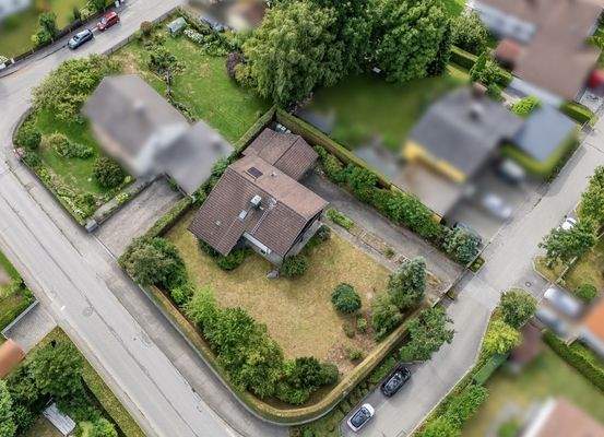 Charmantes Grundstück mit Altbestand-vielfältige Neubauoptionen in Mammendorf 