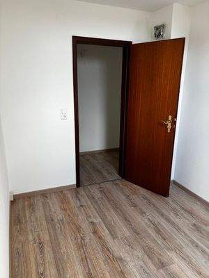 Halbes Zimmer Bild 2.jpg