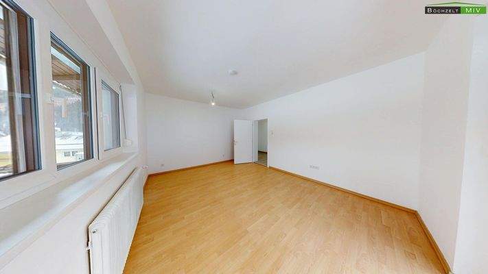 Wohn- oder Schlafzimmer DG