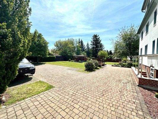 Zufahrt Stellplätze im Hof