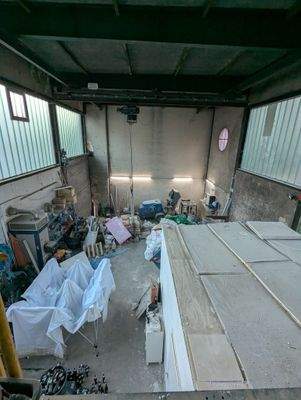 Halle - Empore Sicht runter 2.jpg