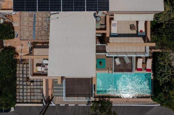 Kreta, Profitis Ilias: Zwei großzügige Villen mit erhöhtem Meerblick zu verkaufen