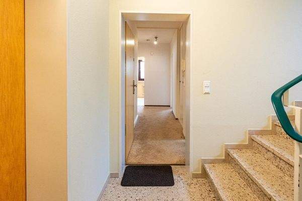 Treppenhaus, Wohnungseingang