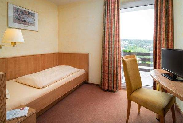 Einzelzimmer (exemplarisch)