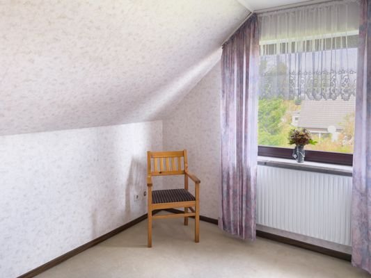 12. Kinderzimmer 2 im Obergeschoss.jpg