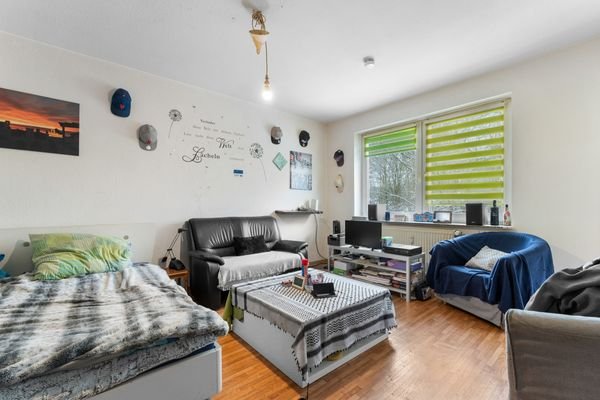 Wohn-/Esszimmer Küche