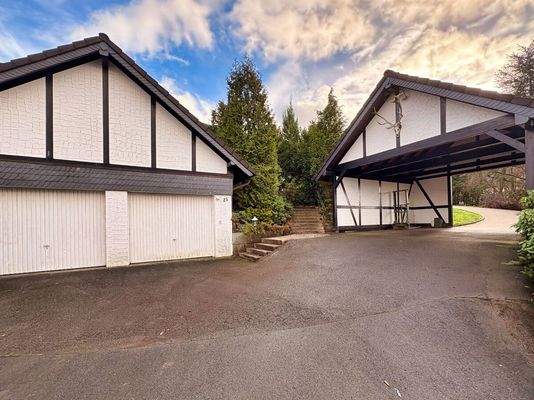 Doppelgarage & Carport