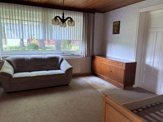 Erdgeschos- Zimmer 1