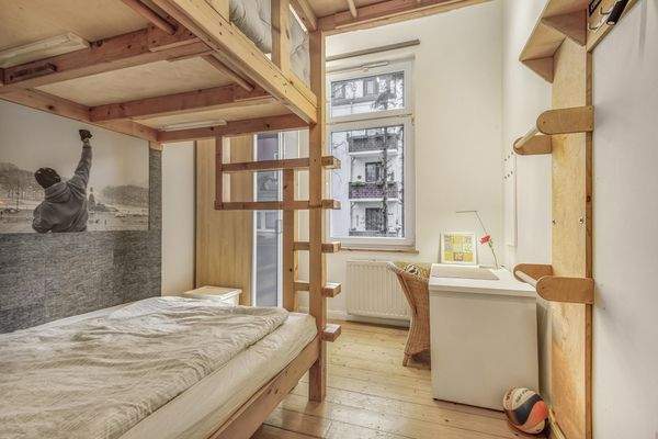 Zimmer im Hochparterre