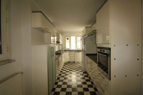 Duplex Apartment with a Spacious Terrace in İstanbul Beyoğlu