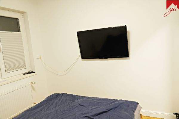 Schlafzimmer Bild III