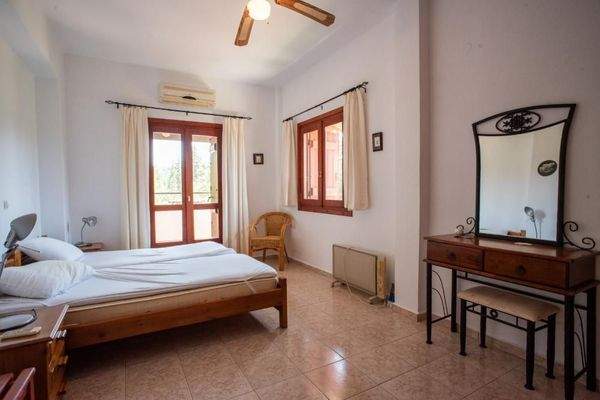 Kreta, Gavalochori: Ruhige traditionelle Villa, bezugsfertig, zu verkaufen