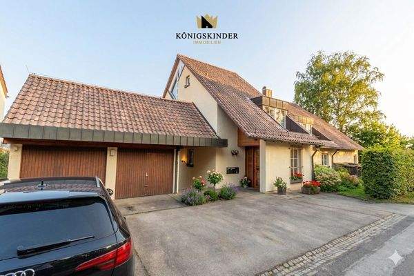 Hausansicht von der Straße