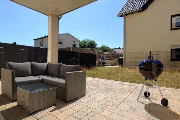 Blick Terrasse & Garten  (Digital bearbeitete Foto)