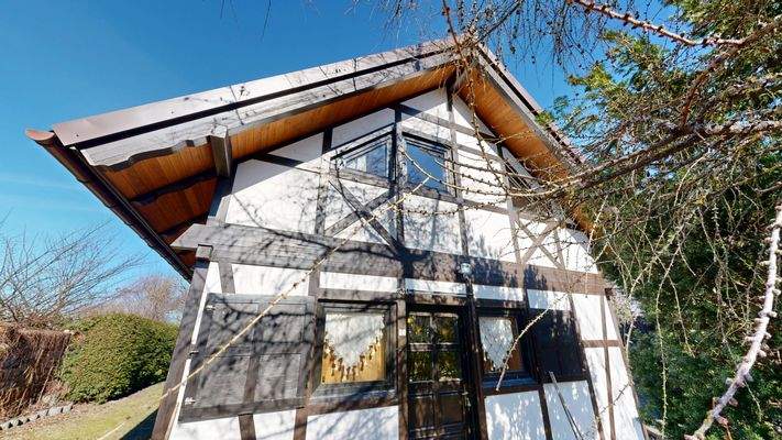 Eingangsseite Haus.jpg