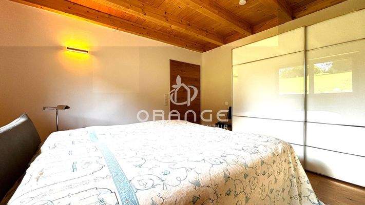 Schlafbereich mit Zugang nach draußen