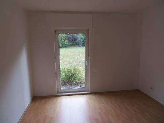 Erdgesch.: Kinder- oder Arbeitszimmer 