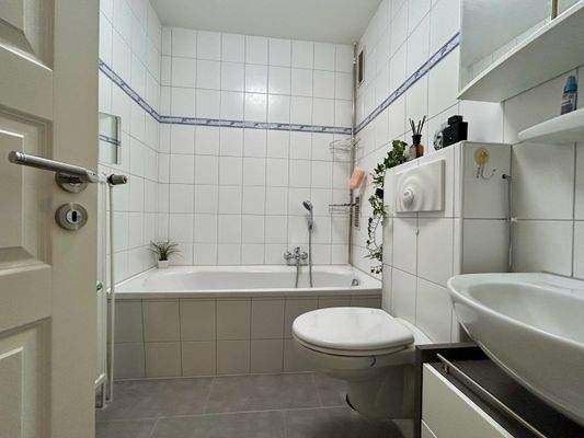 Zeitlös schön zeigt sich das Wannenbad