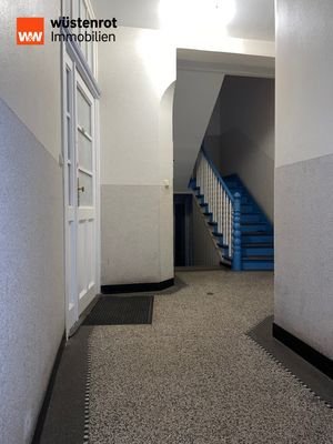 Hauseingang/Treppenhaus