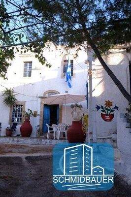 Kreta, Pompia: Traditionelles Haus in schöner Lage mit Innenhof zu verkaufen