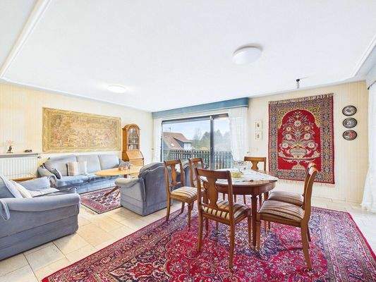 Vielseitiges Zweifamilienhaus in Wallerfangen 