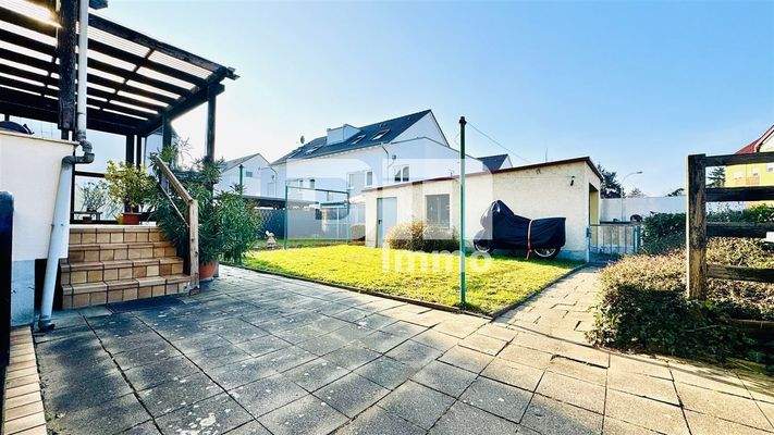 Gemeinschaftsgartenbereich / Optional Stellplatz