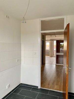 Küche mit Loggia (2).jpg