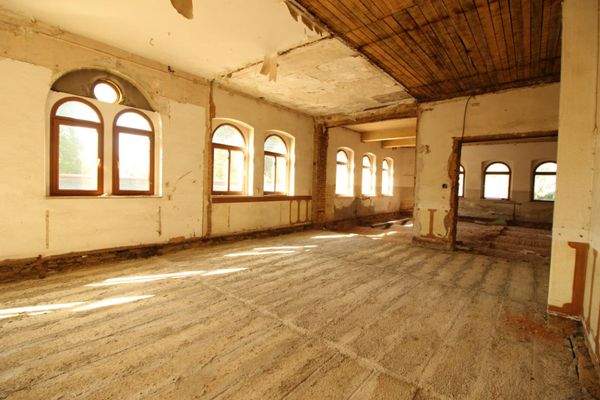 Entkernte Gaststätte