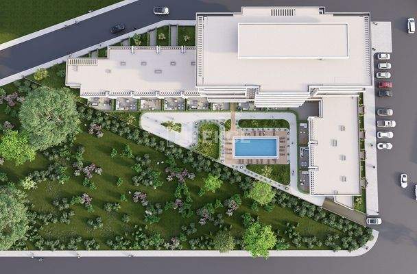 Apartments in a Complex with a Pool in İzmir Karşıyaka