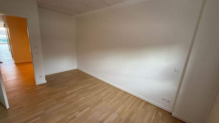 WhatsApp Image 2025-11-19 at 22.18.01(1)