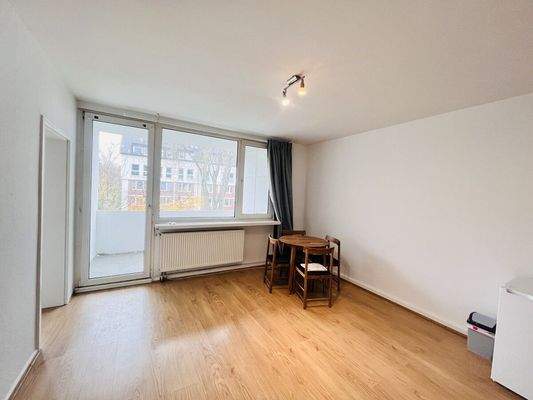 mmexport1764598721466