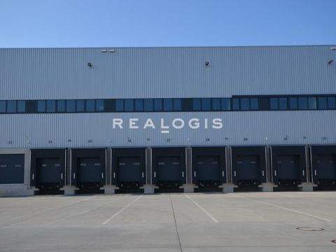 Schönefeld Halle, Schönefeld Hallenfläche