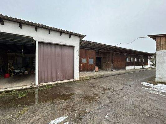 Garagen u. Nebengebäude