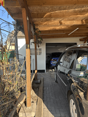 Garage und Carport