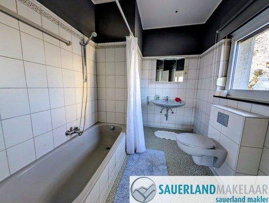 Badezimmer EG