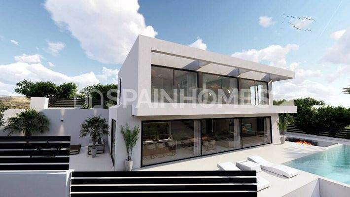Detached 3-Bedroom House in El Campello Alicante