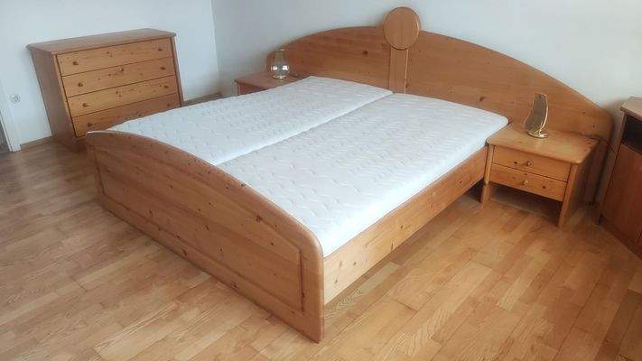 Schlafzimmer Vollholz