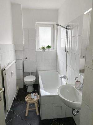 Beispiel Bad möbliert