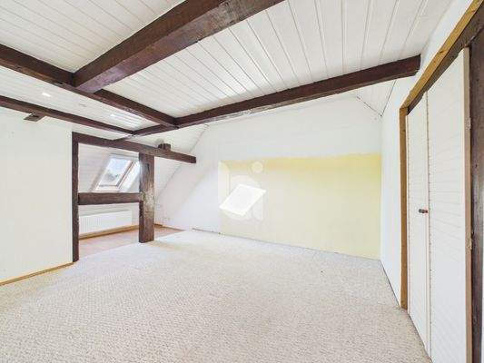 DG Dachstudio mit Ankleide