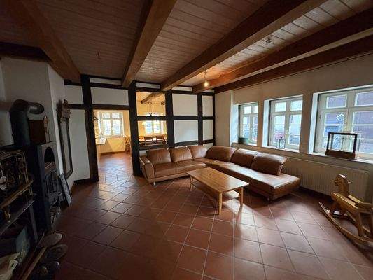 Wohnzimmer mit Ofen